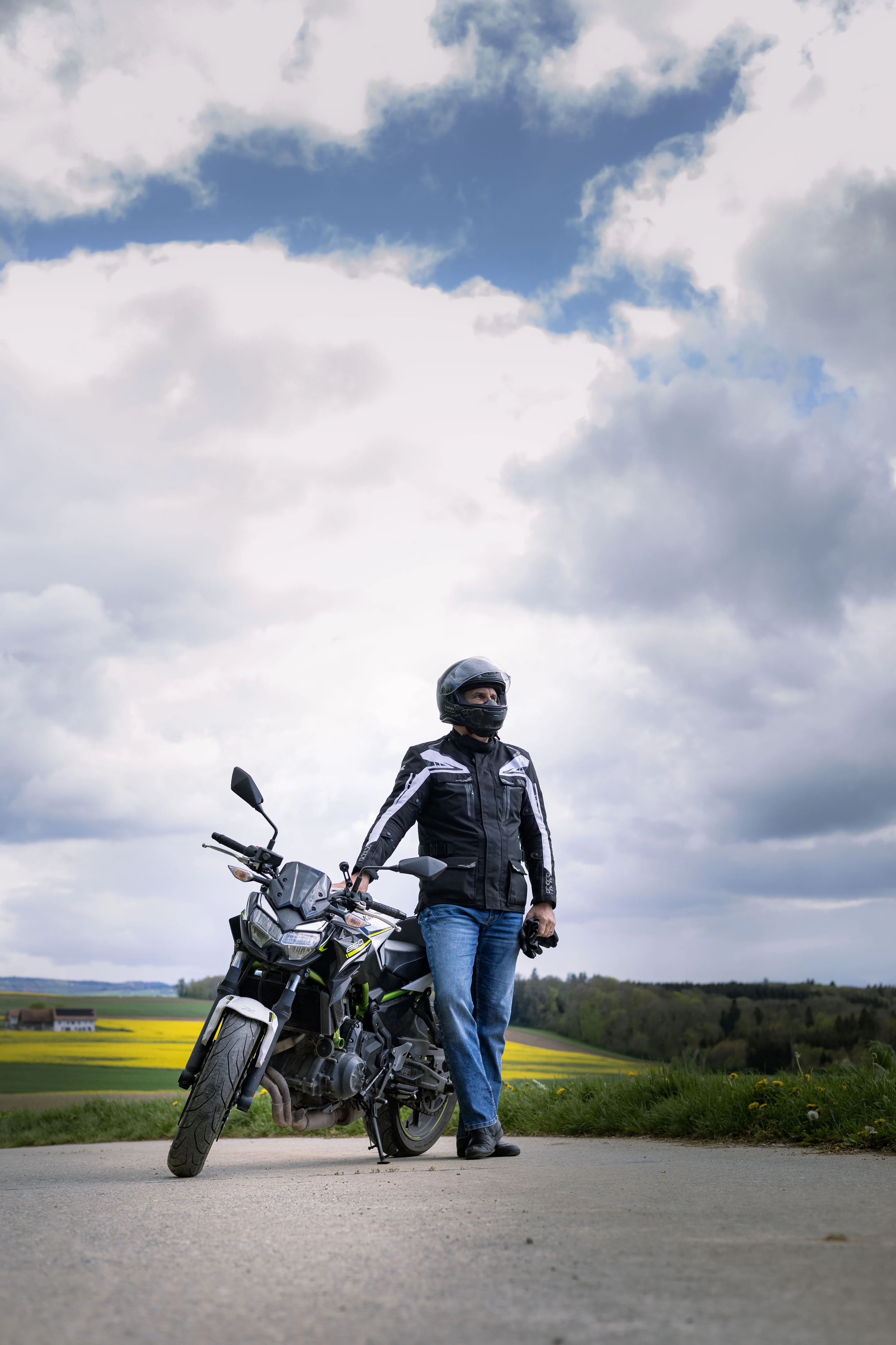 Photo motard équipé